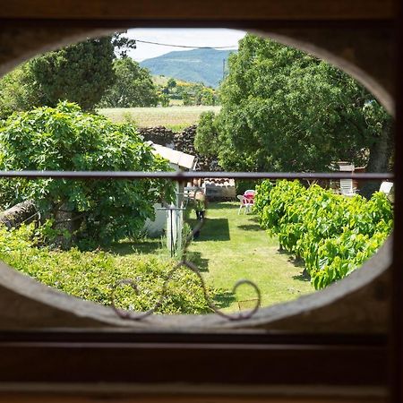 "Il Etait Une Soie..." Hotel Saint-Vincent-de-Barres Luaran gambar