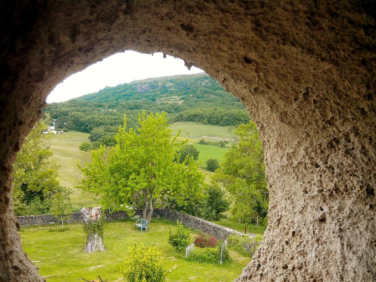 "Il Etait Une Soie..." Hotel Saint-Vincent-de-Barres Luaran gambar