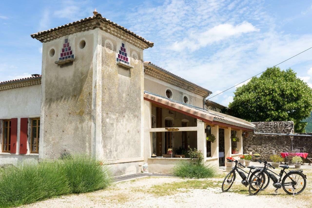 "Il Etait Une Soie..." Hotel Saint-Vincent-de-Barres Luaran gambar